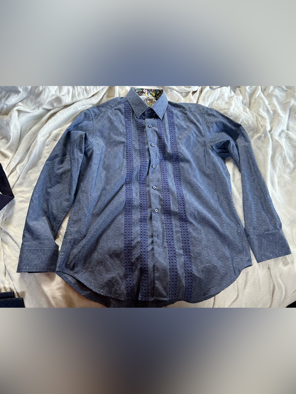 Robert Graham button down shirt. Size L